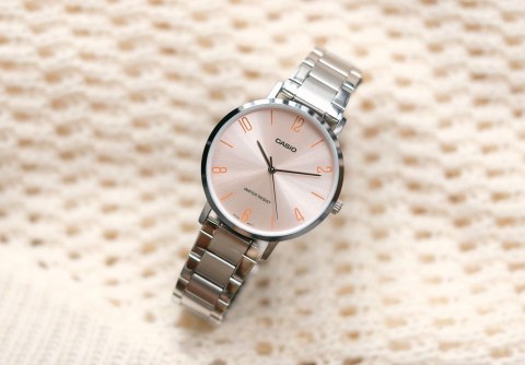 Casio ZEGAREK DAMSKI CASIO LTP-VT01D-4B2 + BOX (zd613l)