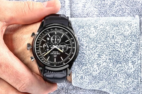 Giewont Zegarek Męski Giewont Chronograph Sapphire Czarny GW7650-A4