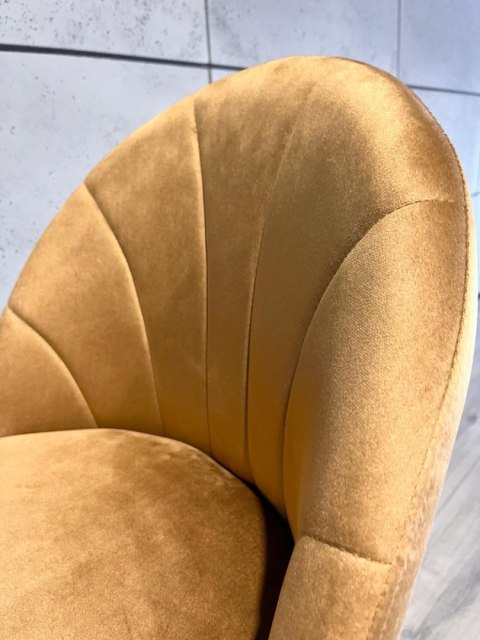 Lugano Krzesło tapicerowane CAMILA TRUFLE VELVET GOLD