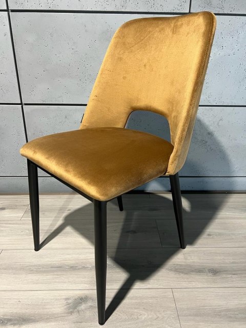 Lugano Krzesło tapicerowane GOTI TRUFLE VELVET