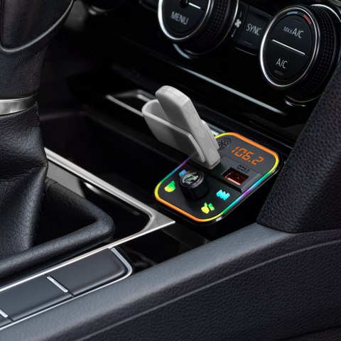 Transmiter samochodowy FM z funkcja bluetooth (2x USB)