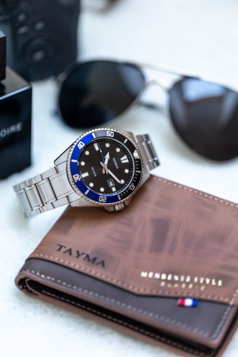 Casio Zegarek Męski Casio MDV-107D-1A2 + BOX