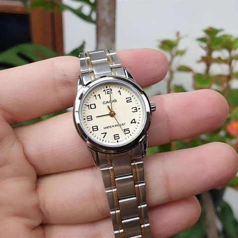 Casio ZEGAREK DAMSKI CASIO LTP-V001SG-9B + BOX