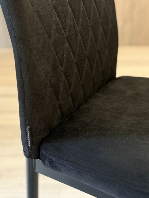 Lugano Krzesło tapicerowane zestaw 4x VALVA CARO VELVET BLACK