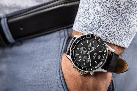 Giewont Zegarek Męski Giewont Chronograph Sapphire Czarny GW3520-A4