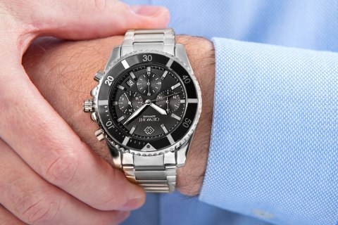 Giewont Zegarek Męski Giewont Chronograph Sapphire Srebrny GW3970-B2
