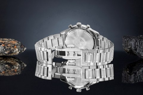 Giewont Zegarek Męski Giewont Chronograph Sapphire Srebrny GW6310-B2