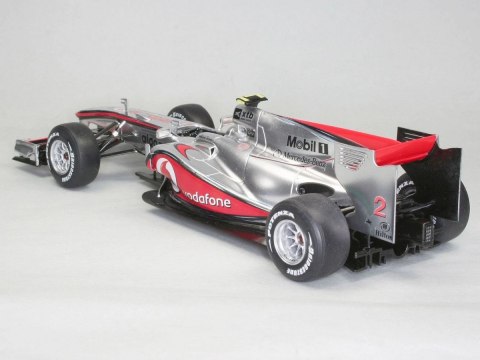 Model plastikowy mclaren mercedes mp4-25 l. hamilton