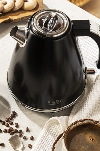 AD 1343 black Czajnik metalowy 1,5 l strix ADLER