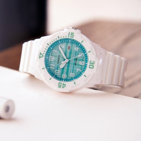 Casio ZEGAREK DAMSKI CASIO LRW-200H 3CVDF (zd557n) + BOX