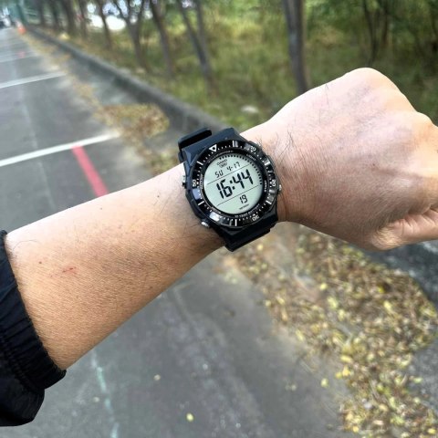 Casio ZEGAREK MĘSKI CASIO SPORT ILLUMINATOR AE-1700H-1A + BOX