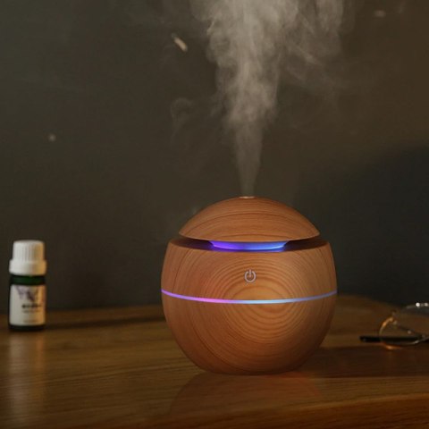 Nawilżacz powietrza dyfuzor zapachowy aromaterapia mały okrągły jasny e135 RTO