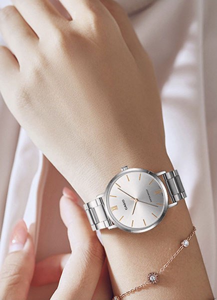 Casio ZEGAREK DAMSKI CASIO LTP-VT01D-7B + BOX (zd613e)