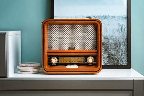 CR 1188 Retro radio CAMRY