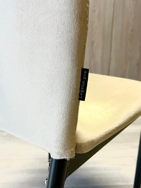 Lugano Krzesła tapicerowane Zestaw 4 VALVA DUO VELVET BEIGE