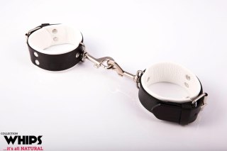 Kajdanki męskie skórzane Whips Collection biało czarne z karabińczykami