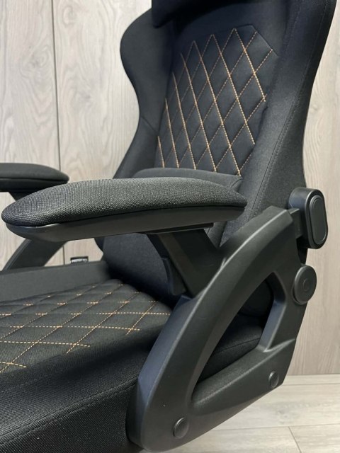 Prototype Fotel obrotowy gamingowy DESMO XL BLACK FABRIC
