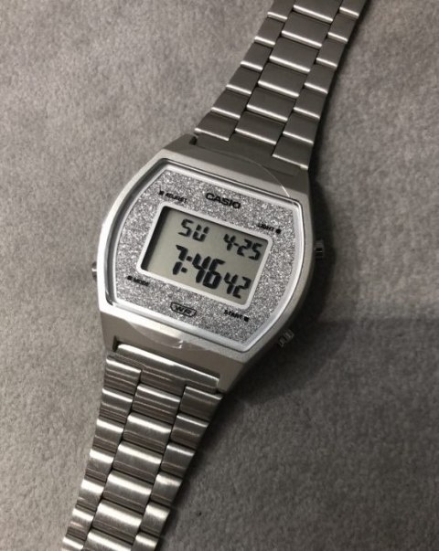 Casio Zegarek Casio Vintage B640WDG-7EF +BOX
