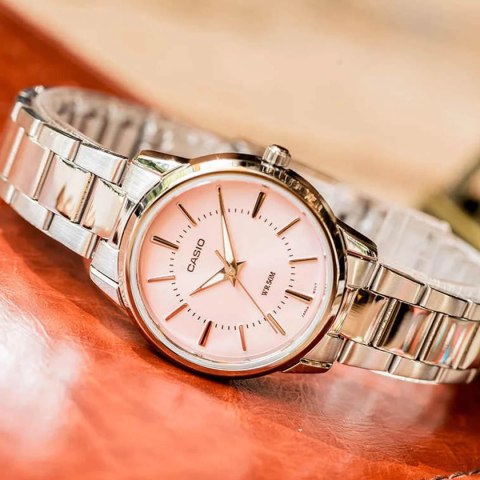 Casio ZEGAREK DAMSKI CASIO LTP-1303D-4AVDF (zd591c) + BOX