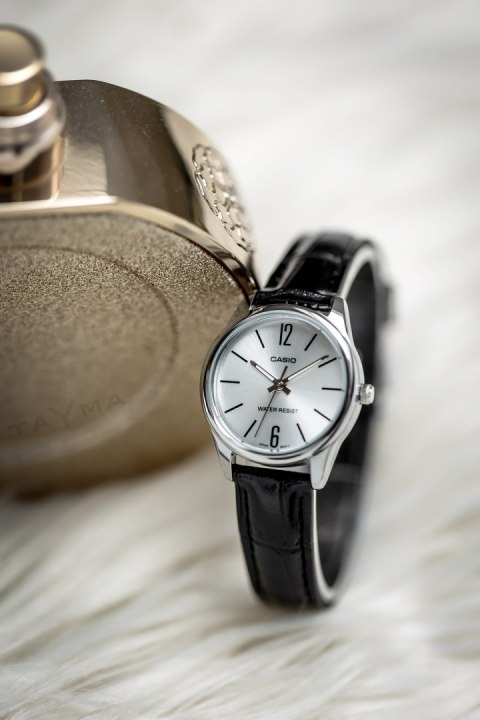 Casio ZEGAREK DAMSKI CASIO LTP-V005L 7BUDF (zd582c) + BOX