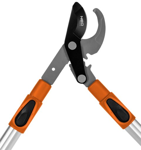 Sekator do gałęzi by-pass 665 mm, zakres do 42 mm, przekładnia, teleskopowe uchwyty NEO TOOLS