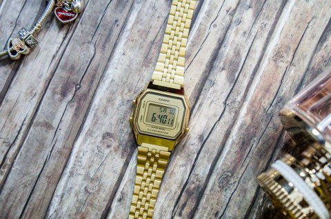 Casio ZEGAREK DAMSKI CASIO VINTAGE LA680WGA-9D + BOX