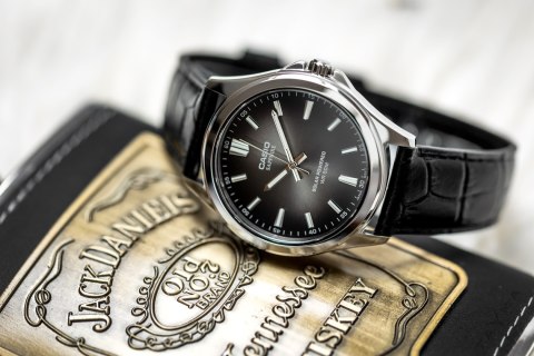 Casio ZEGAREK MĘSKI CASIO MTS-RS100L-1A SZAFIR SOLAR + BOX