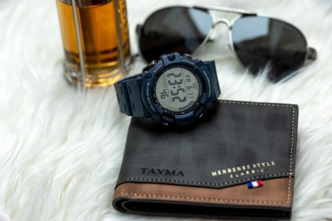 Casio ZEGAREK MĘSKI CASIO SPORT ILLUMINATOR AE-1500WH-2A + BOX