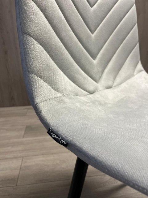 Krzesło tapicerowane TRIO VELVET LIGHT GREY