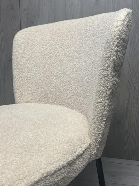 Krzesło tapicerowane tkaniną boucle TEDDY BEIGE