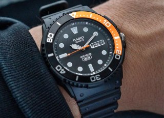 Casio Zegarek Męski Casio MRW-230H-1E4V + BOX
