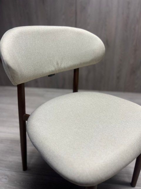 Lugano Krzesło tapicerowane LUCCA BEIGE fabric