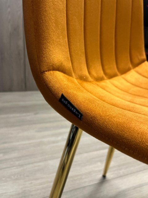 Lugano Krzesło tapicerowane AURORA VELVET HONEY GOLD