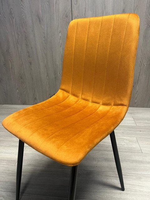 Lugano Krzesło tapicerowane AURORA VELVET HONEY